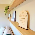 Confort Et Calme En Vallée D Ossau - Parking&vue Montagne Appartement *