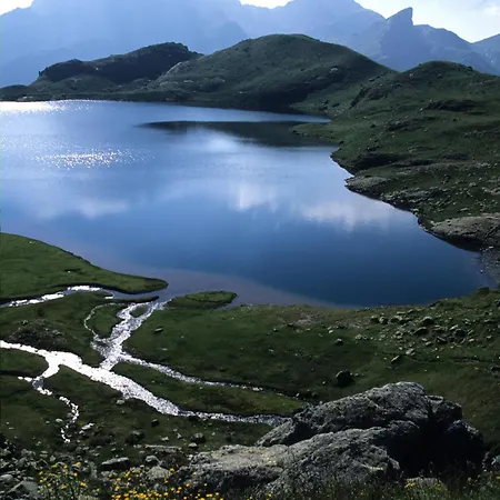 Cocon De Charme Vue Montagne Vallee D Ossau
