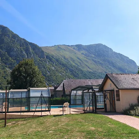 Apartment Cocon De Charme Vue Montagne Vallee D Ossau
